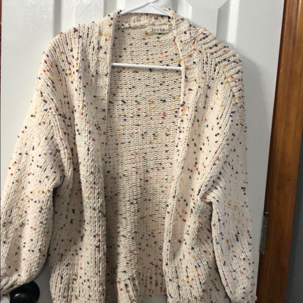 Cardigan Absolutely Brand New cover up